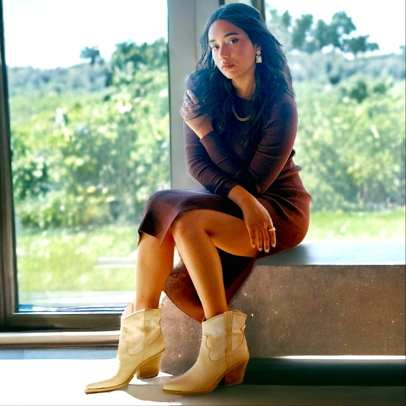 #377 Women's Kay Western Ankle Sz 7 Boots Universal Thread Off White Bohemian - Picture 2 of 7